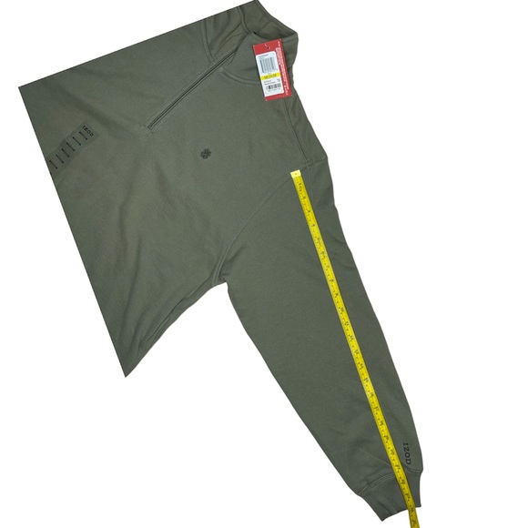 nwt izod luxury sport military green quarter zip up sweater - Picture 3 of 4